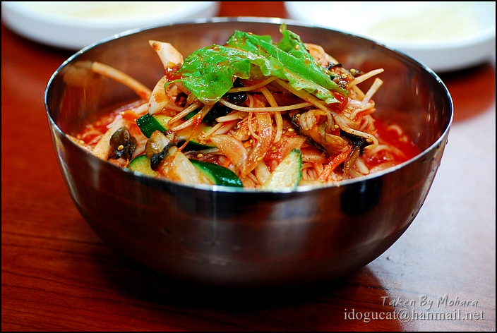 산두리비빔국수 이미지