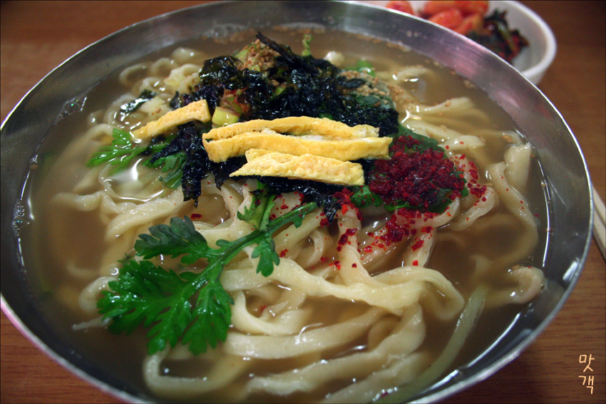 후룩손칼국수 이미지